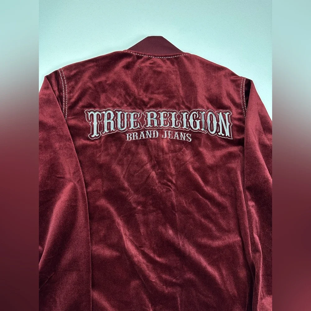 True Religion Jacket Mens XS Burgundy Velvet Big T Mock Zip Up Broadway Gunmetal
